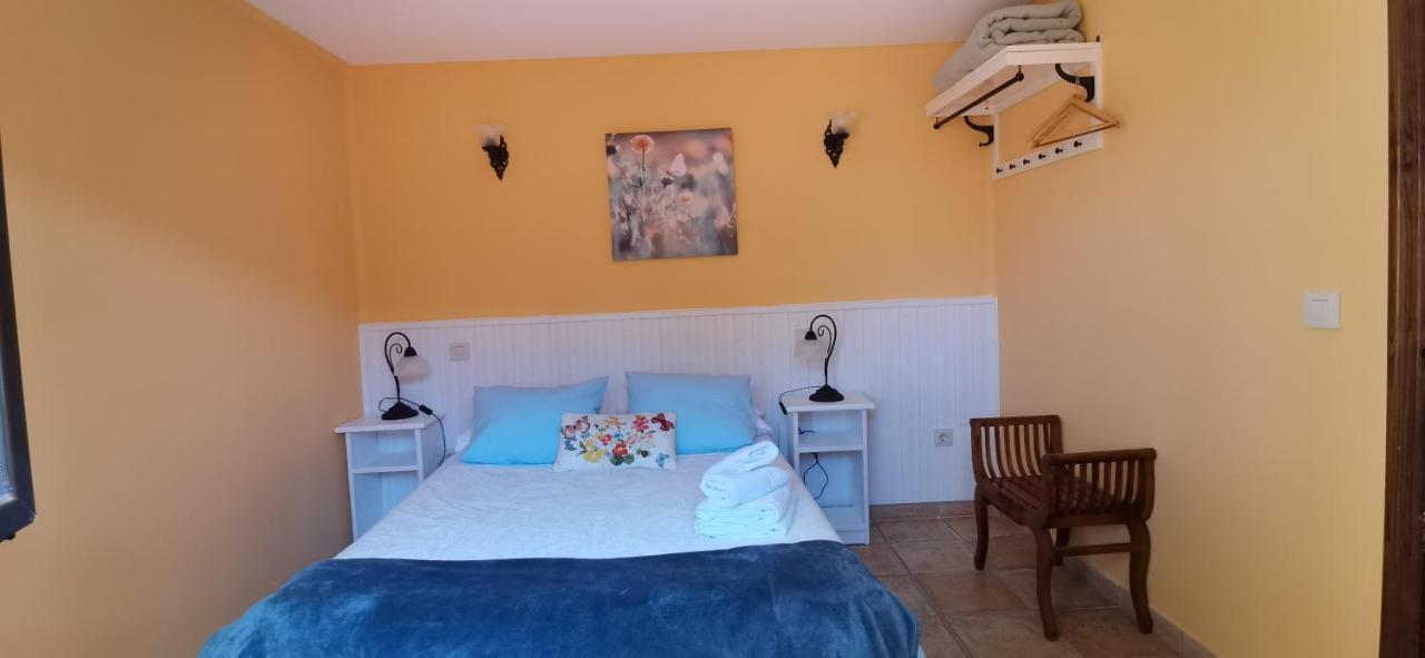 Family Room,989968666:JPEG